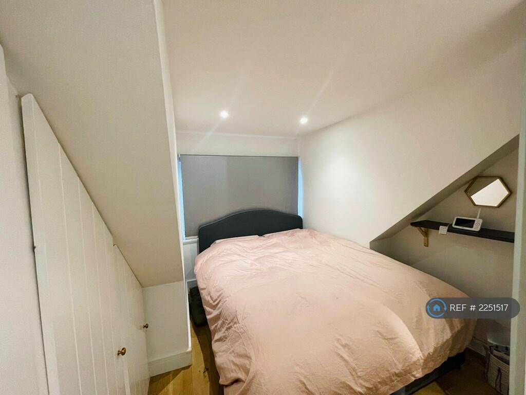 Additional property image - George Street, Markyate, St. Albans, AL3