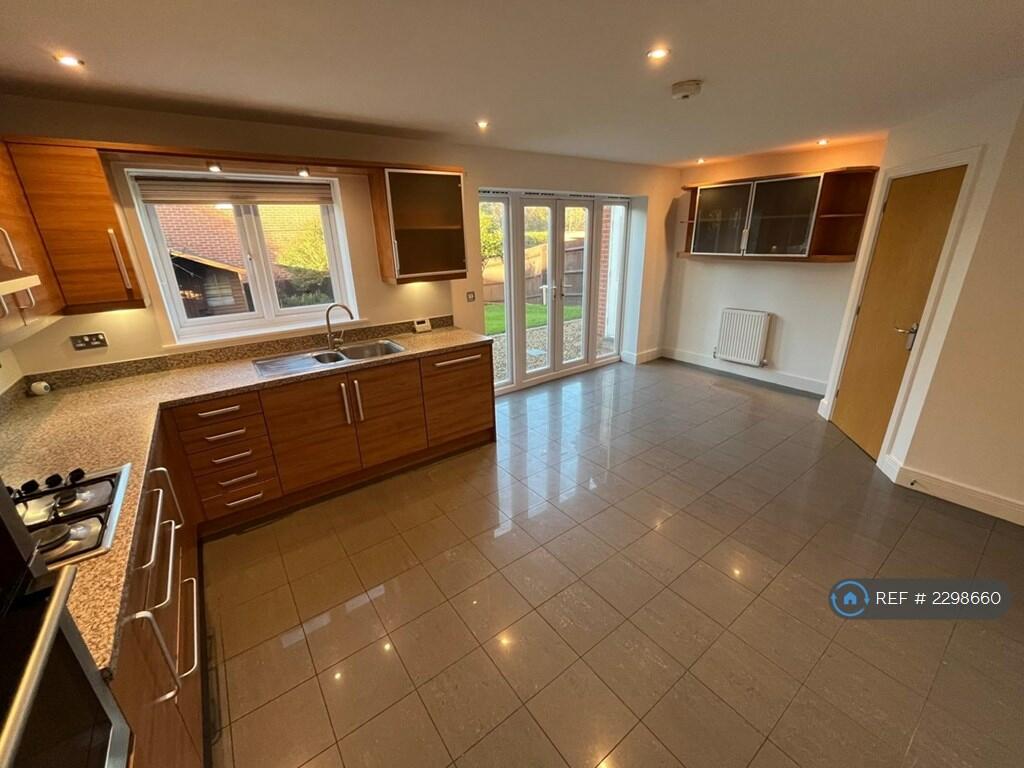 Additional property image - Bexhill Drive, Amington, Tamworth, B77