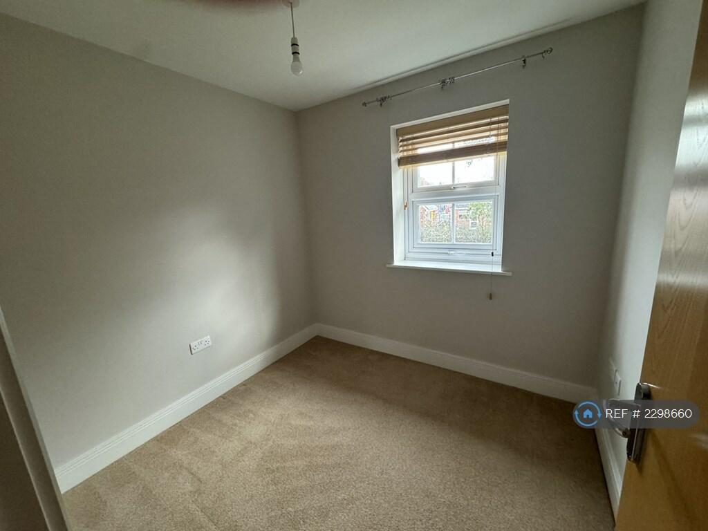 Additional property image - Bexhill Drive, Amington, Tamworth, B77