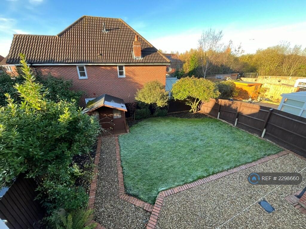 Additional property image - Bexhill Drive, Amington, Tamworth, B77
