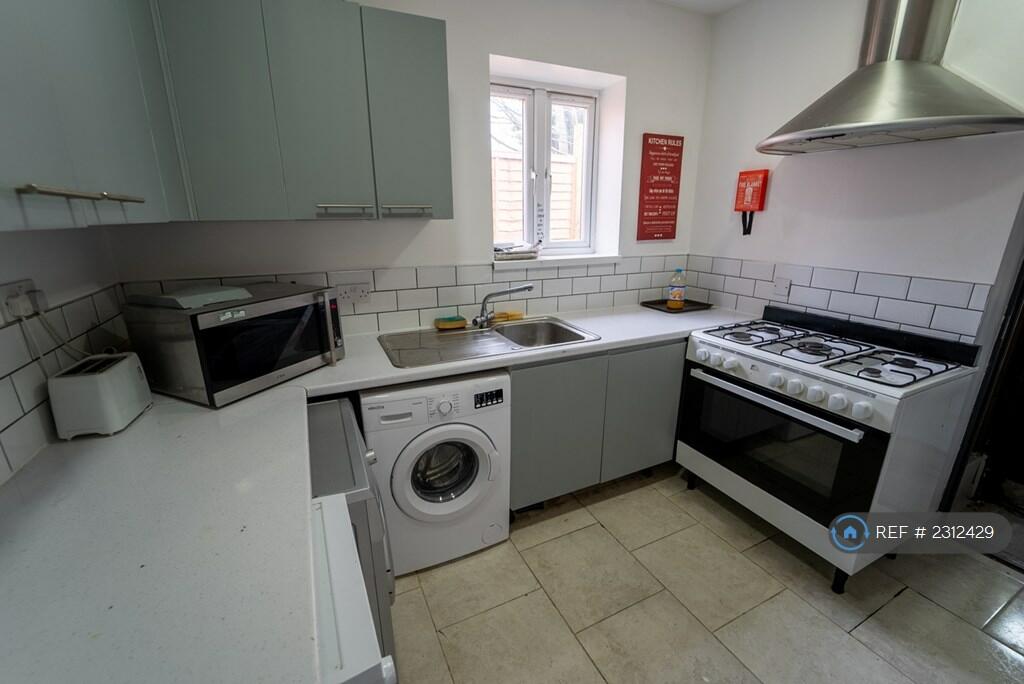 Additional property image - Pershore Road, Selly Park, Birmingham, B29