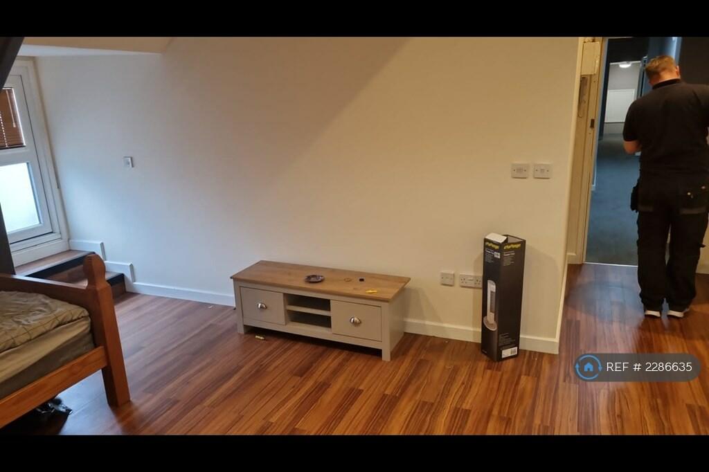 Additional property image - Bournemouth, Bournemouth, BH1