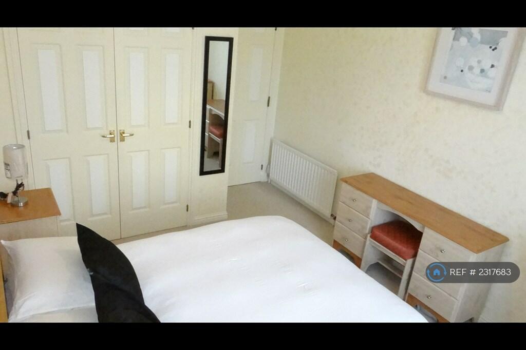 Additional property image - Balmoral Square, Aberdeen, AB10