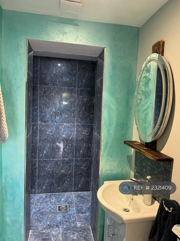 Additional property image - Thrush Avenue, Hatfield, AL10
