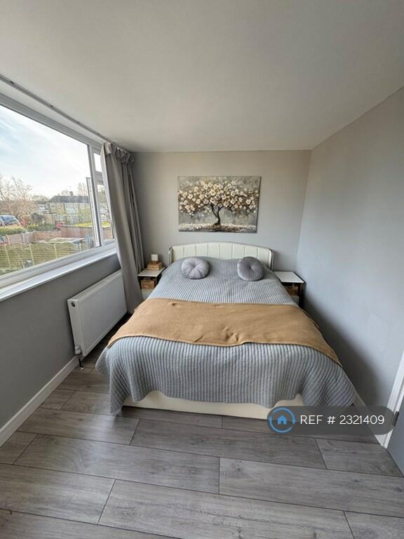 Additional property image - Thrush Avenue, Hatfield, AL10