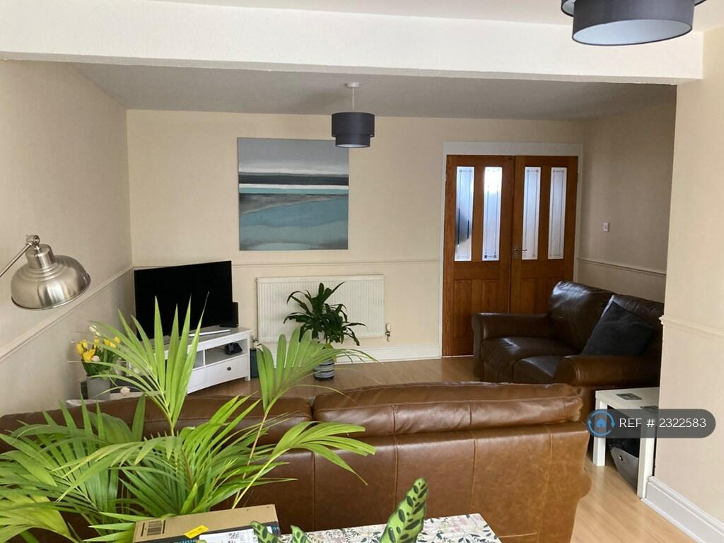 Additional property image - Wear Road, Worthing, BN13