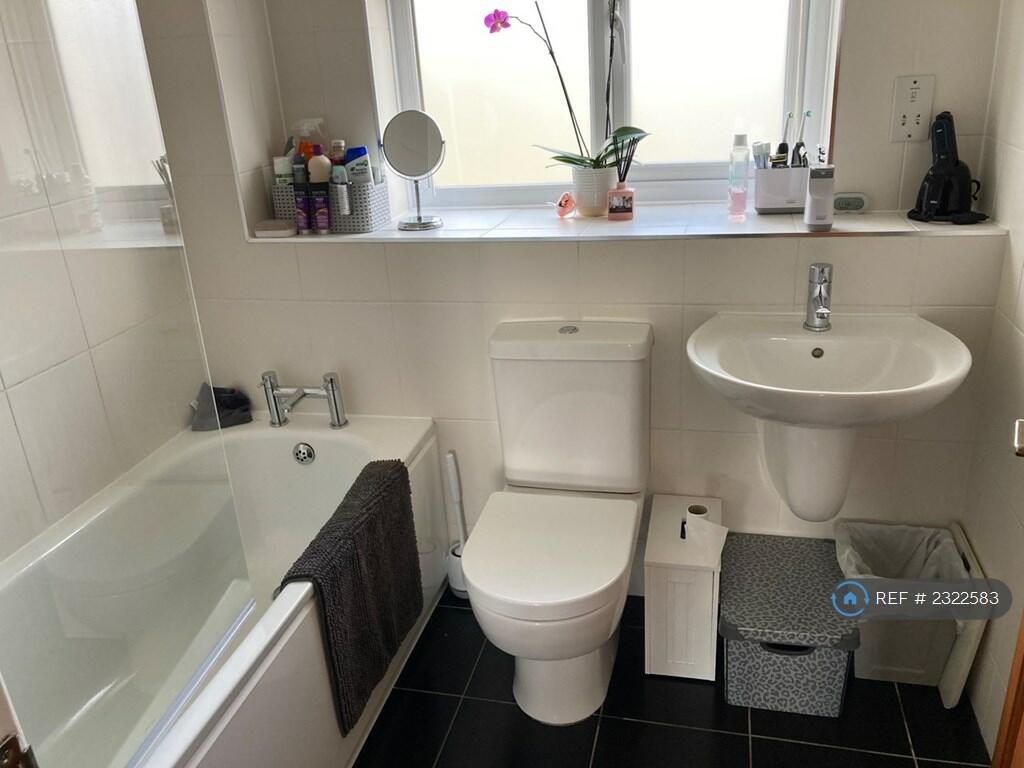 Additional property image - Wear Road, Worthing, BN13