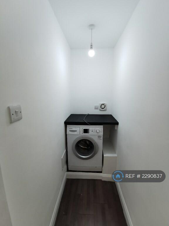 Additional property image - Coppice Oak, Birmingham, B13
