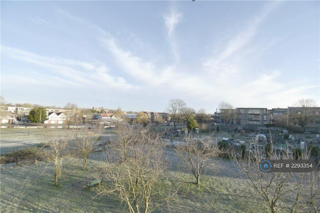 Additional property image - Auckland Court, Cambridge, CB5