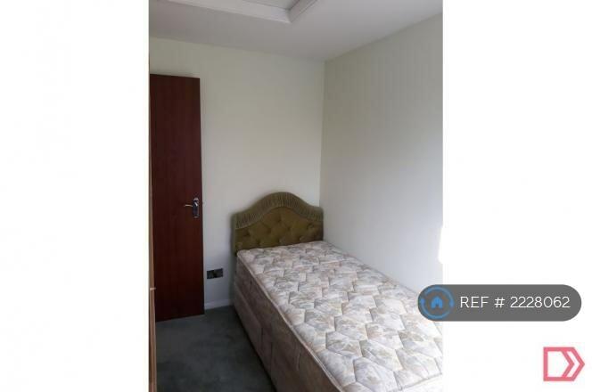 Additional property image - The Cloisters, Welwyn Garden City, AL8