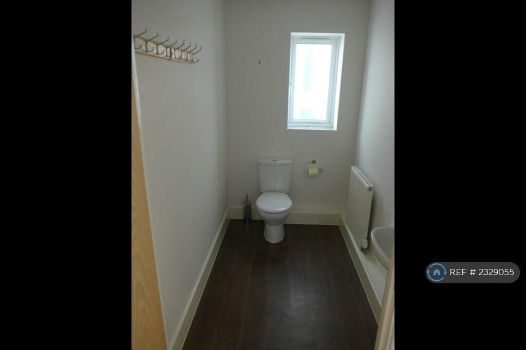 Additional property image - Victoria Mews, Ferndown, BH22