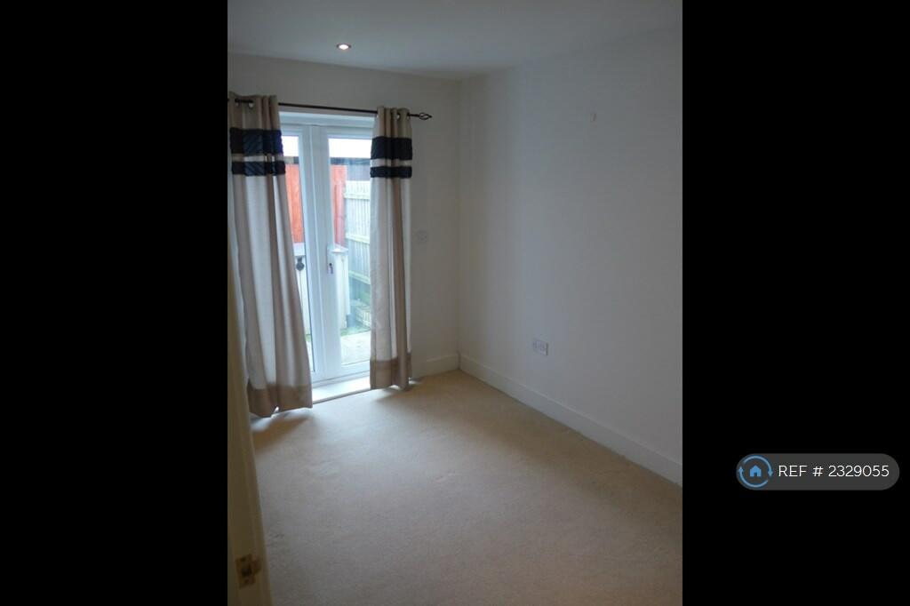 Additional property image - Victoria Mews, Ferndown, BH22