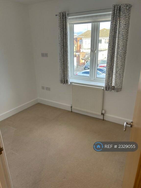 Additional property image - Victoria Mews, Ferndown, BH22