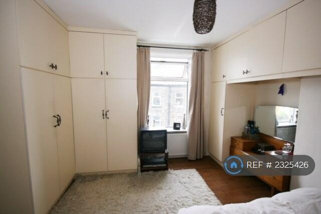 Additional property image - Ashgrove, Bradford, BD10