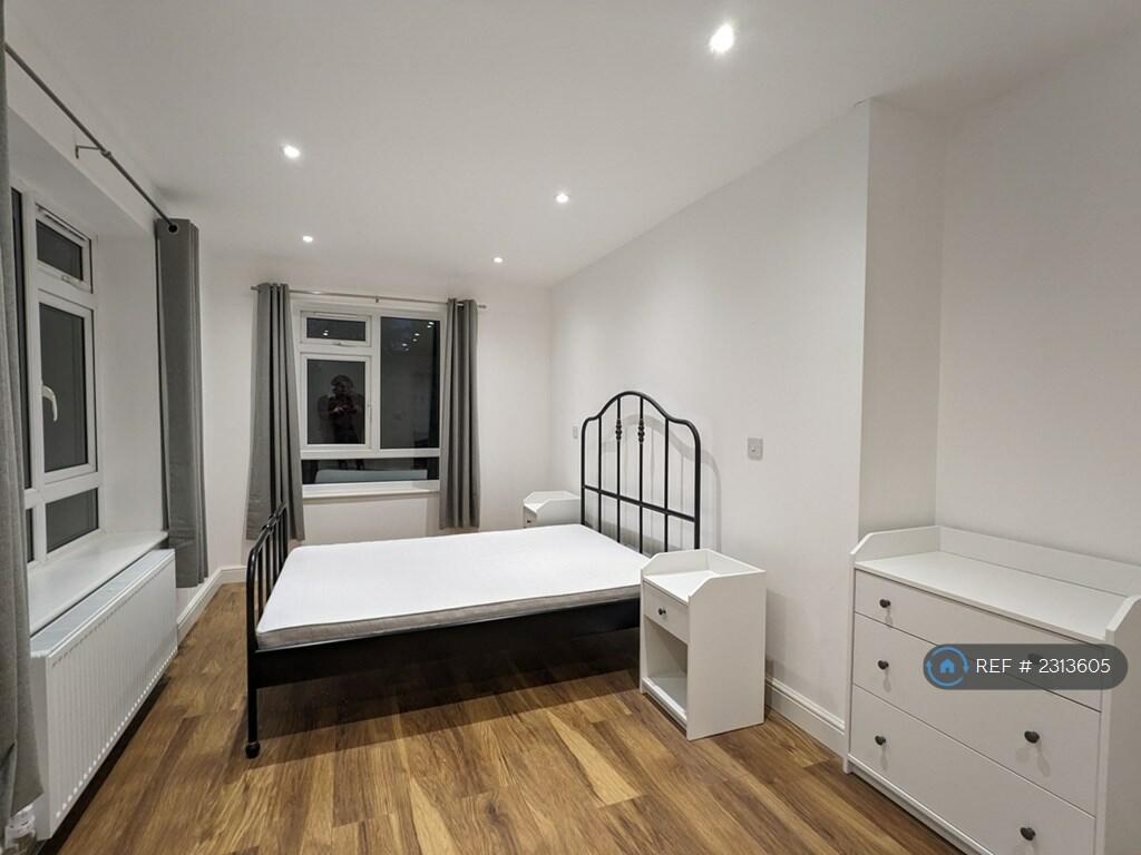 Additional property image - Longmore Road, Solihull, B90