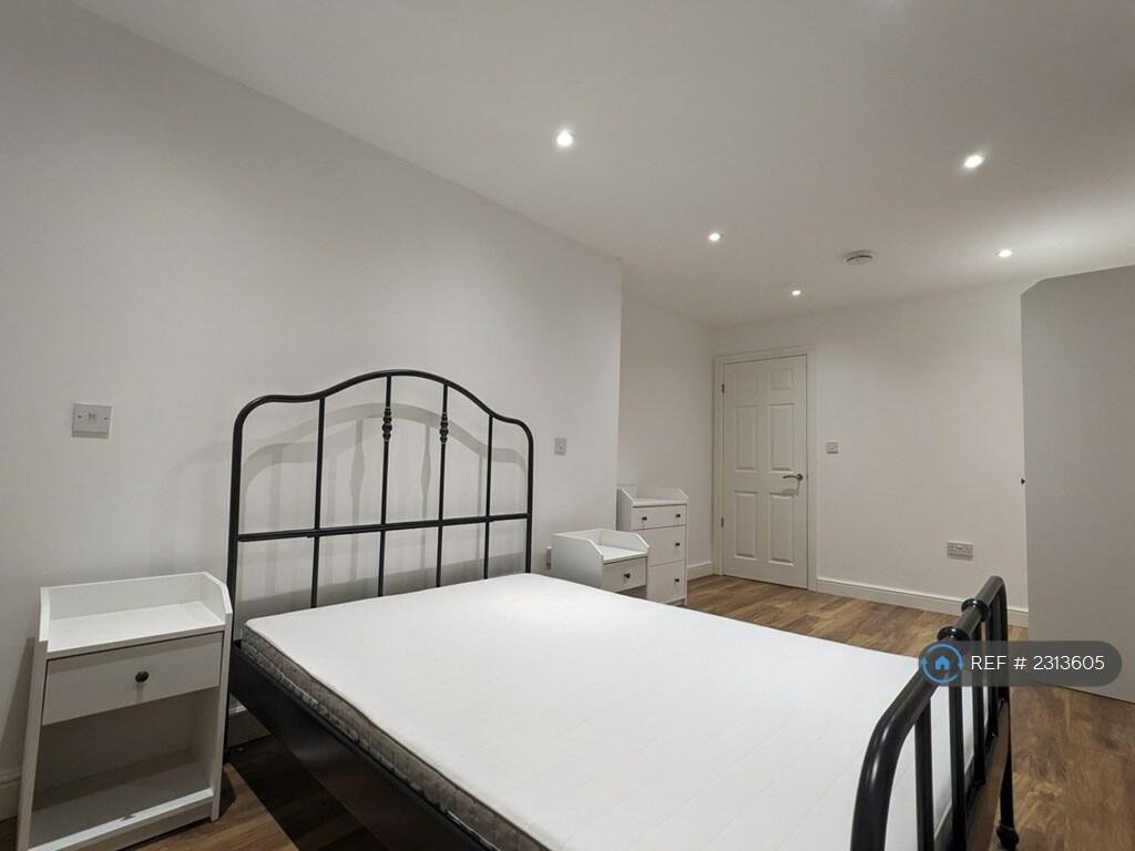 Additional property image - Longmore Road, Solihull, B90
