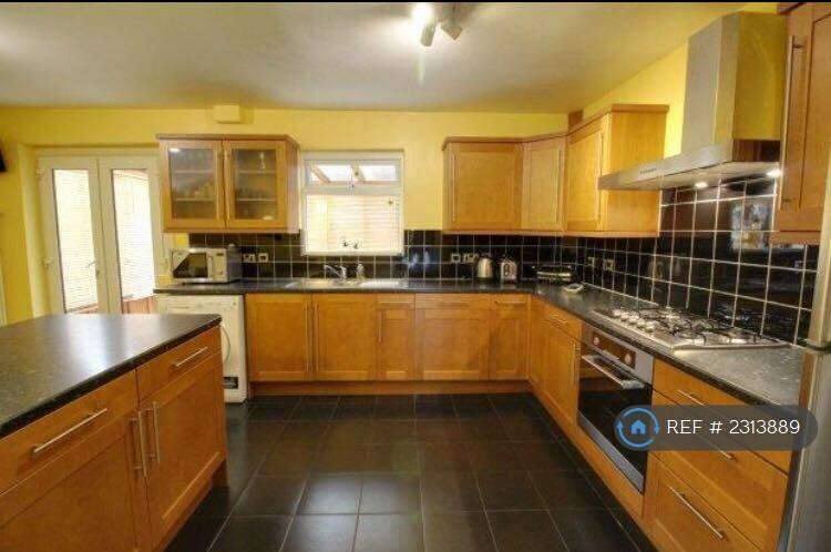 Additional property image - Lynden Way, Swanley, BR8