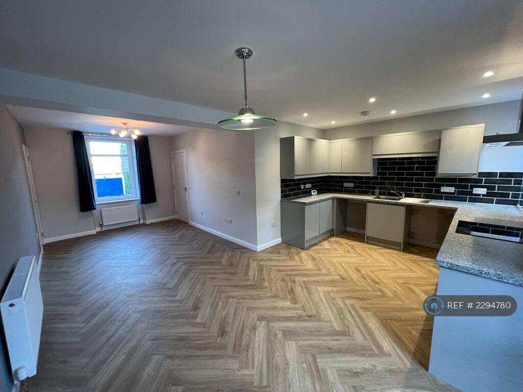 Additional property image - Gladstone Place, Woodside, Aberdeen, AB24