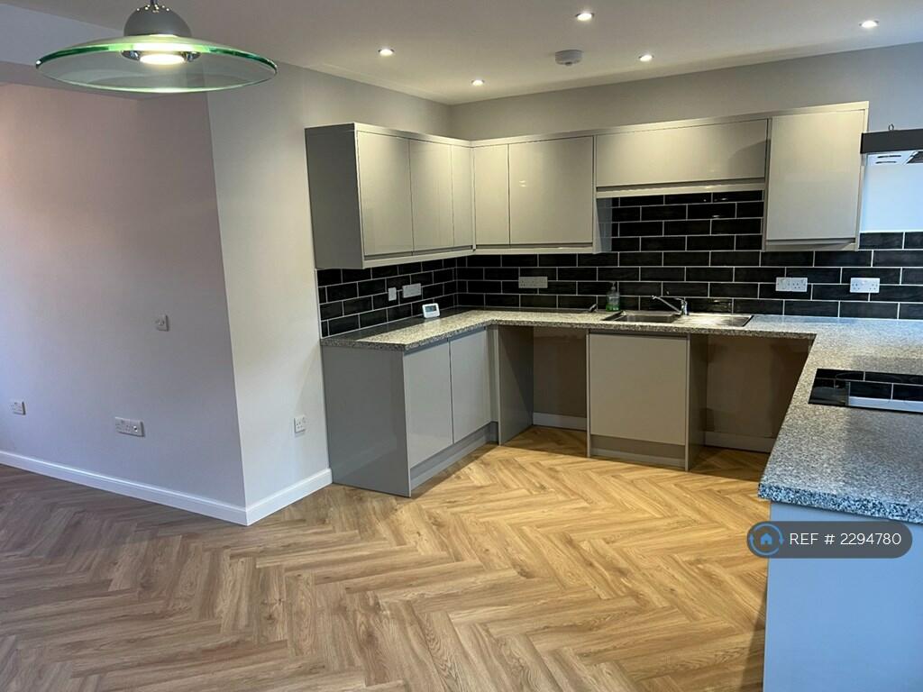 Additional property image - Gladstone Place, Woodside, Aberdeen, AB24