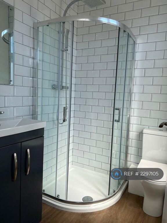 Additional property image - Queens Road, Worthing, BN11