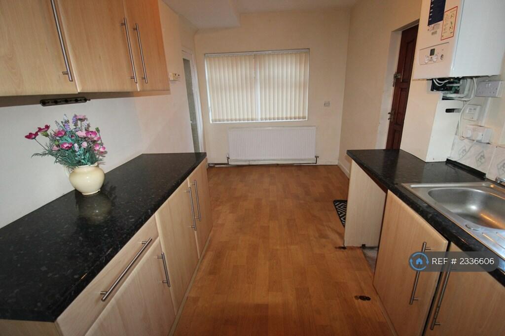 Additional property image - Wash Lane Terrace, Bury, BL9