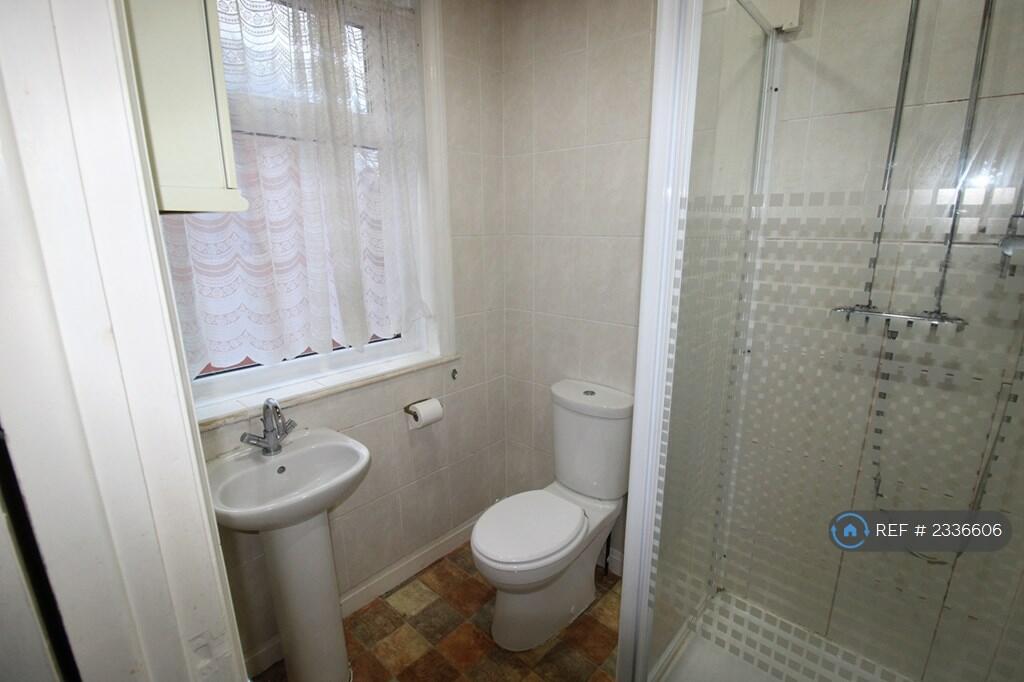 Additional property image - Wash Lane Terrace, Bury, BL9