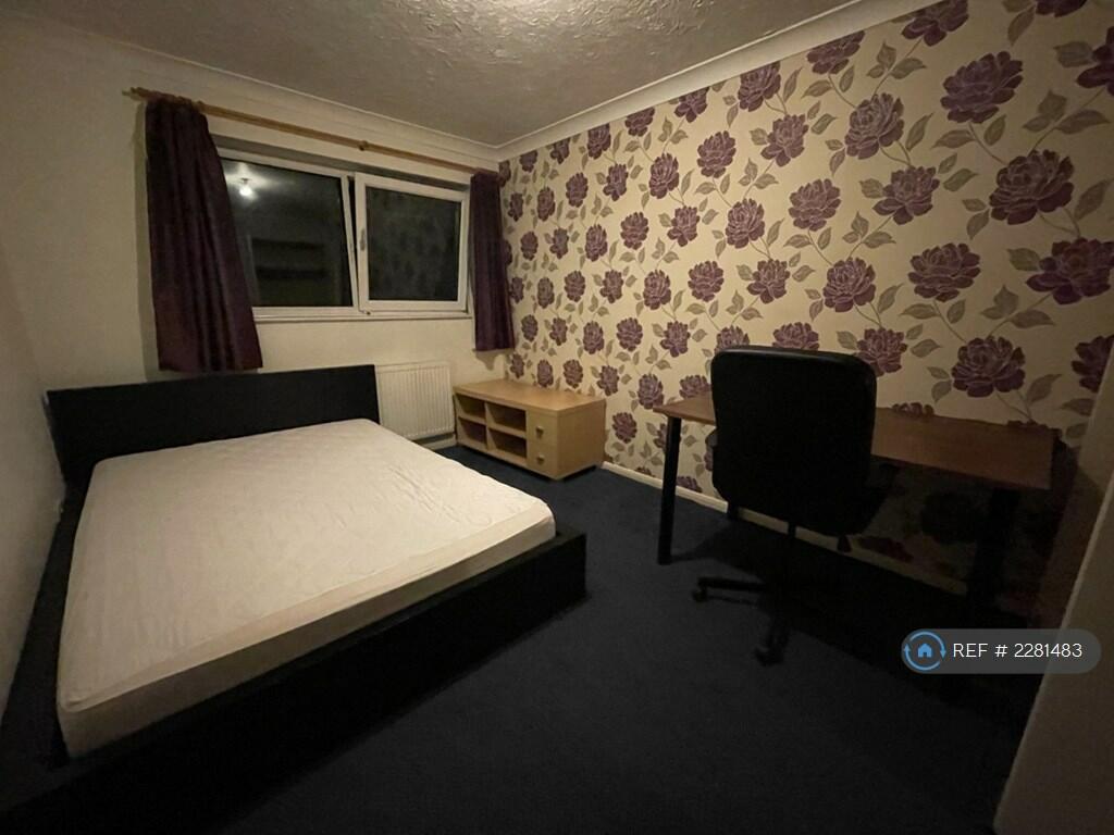 Additional property image - Britten Close, Colchester, CO4