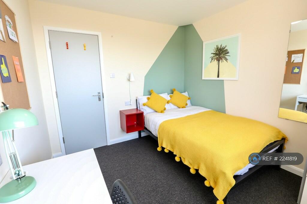 Additional property image - Brentwood Crescent, Brighton, BN1