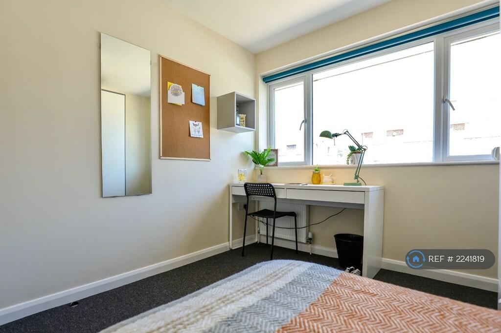 Additional property image - Brentwood Crescent, Brighton, BN1