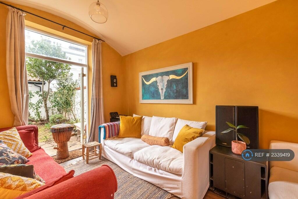 Additional property image - Oakfield Road, Bristol, BS8