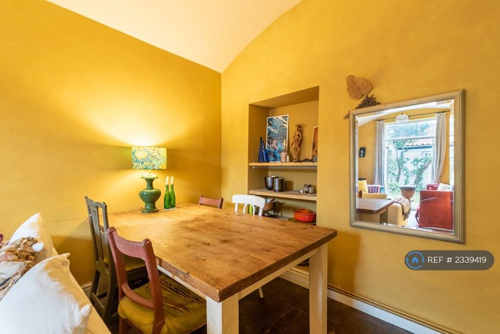 Additional property image - Oakfield Road, Bristol, BS8