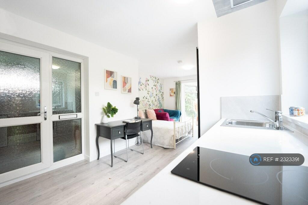 Additional property image - Brooks Road, Cambridge, CB1