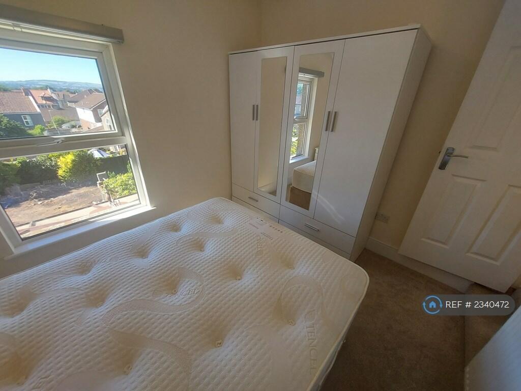 Additional property image - Summerhill Road, Bristol, BS5