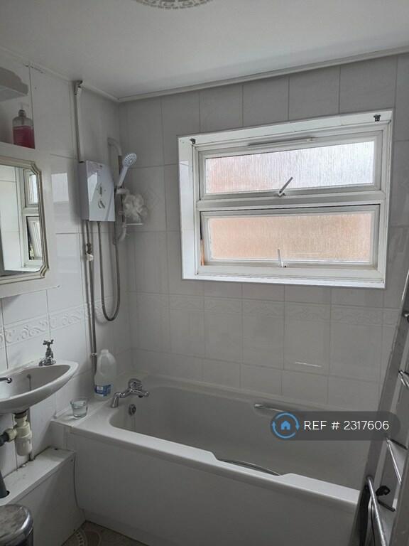 Additional property image - Frensham Way, Birmingham, B17