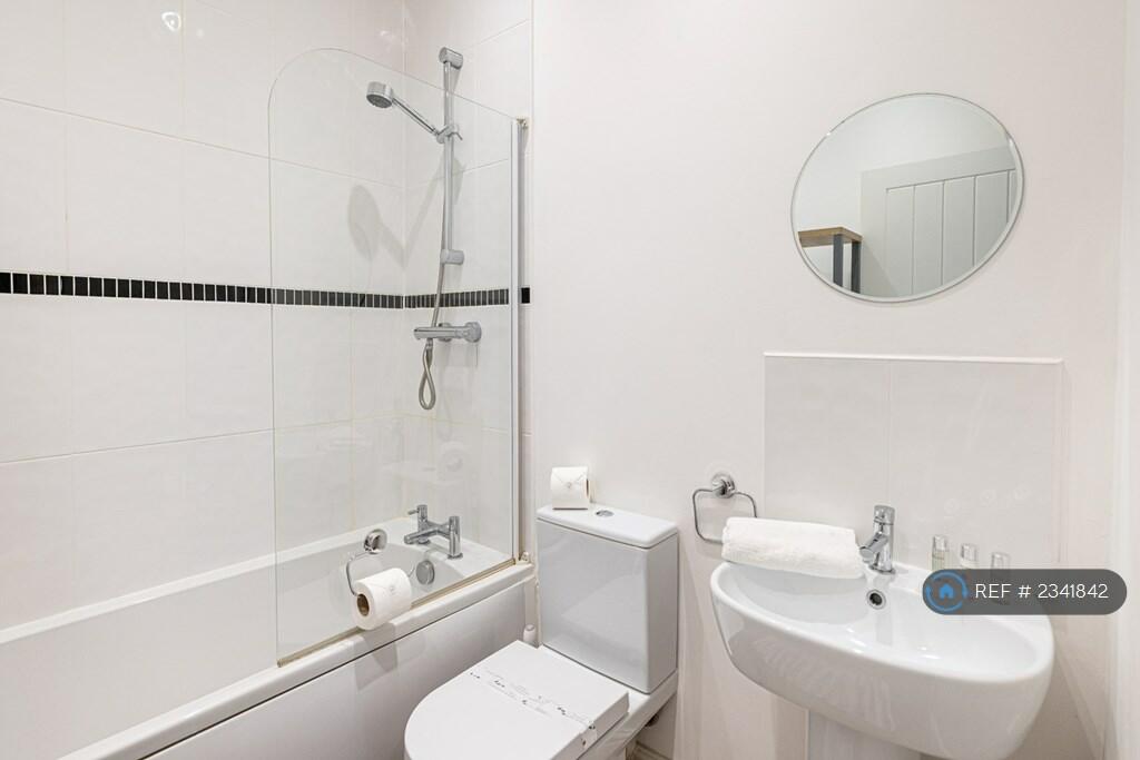 Additional property image - Approach Road, Poole, BH14