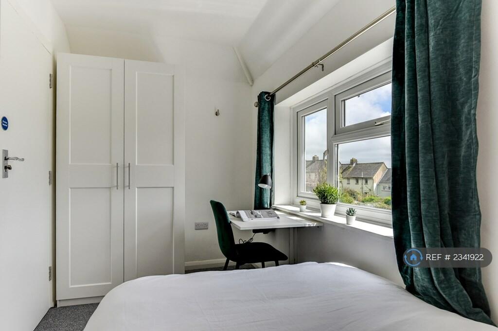 Additional property image - Saunders Hill, Brighton, BN1