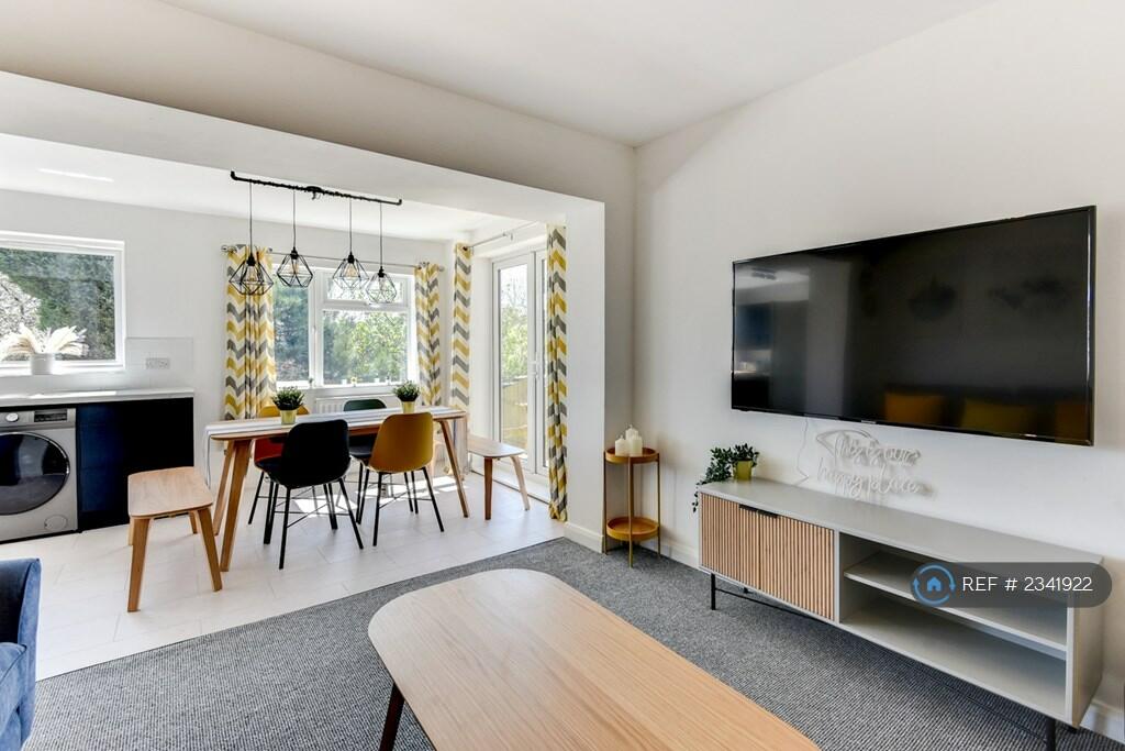 Additional property image - Saunders Hill, Brighton, BN1