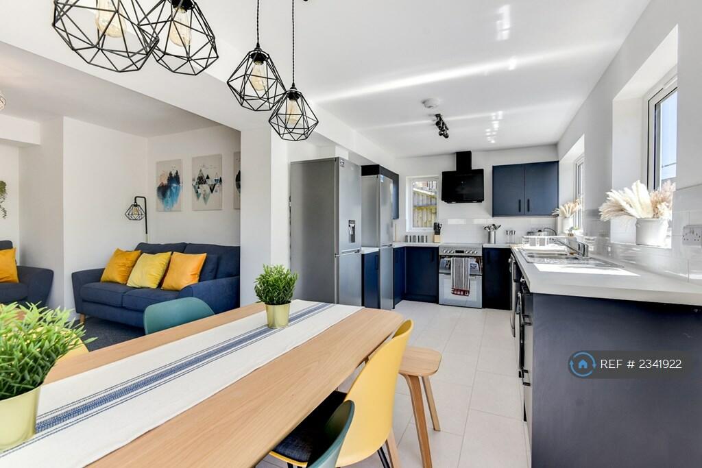Additional property image - Saunders Hill, Brighton, BN1