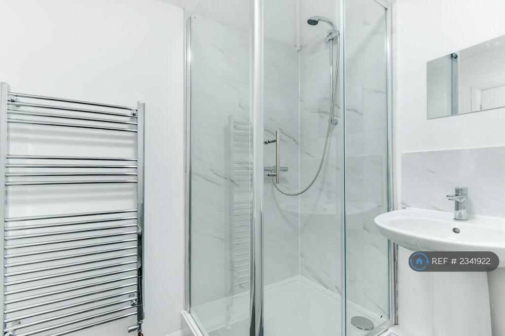 Additional property image - Saunders Hill, Brighton, BN1