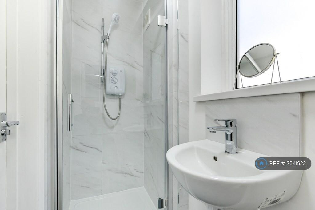 Additional property image - Saunders Hill, Brighton, BN1