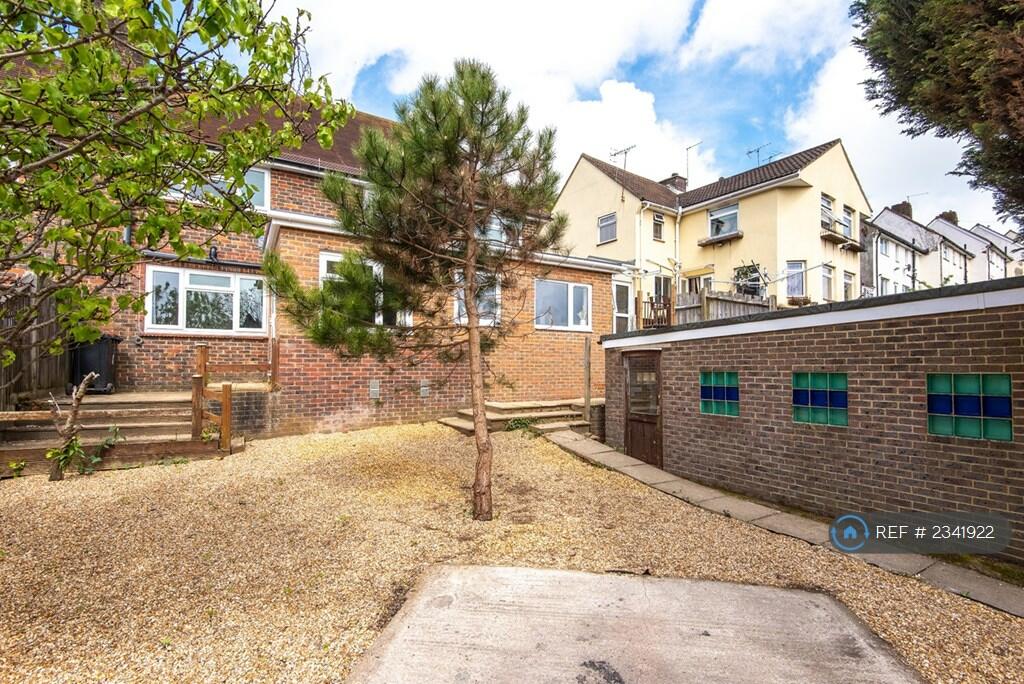 Additional property image - Saunders Hill, Brighton, BN1