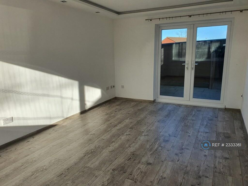 Additional property image - Saffron, Tamworth, B77