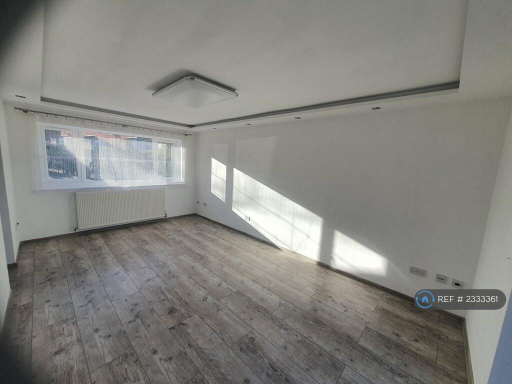 Additional property image - Saffron, Tamworth, B77