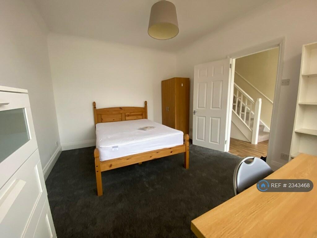 Additional property image - Pine Road, Bournemouth, BH9