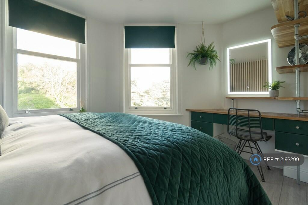 Additional property image - Lovely, Bournemouth, BH1