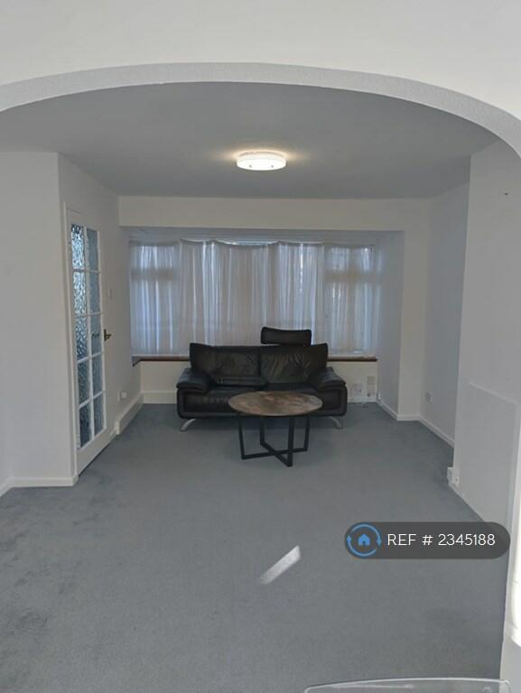 Additional image 4 of Bishops Rise, Hatfield, AL10