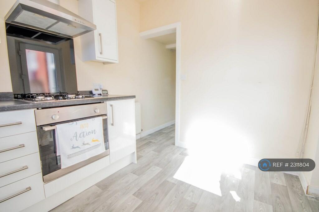 Additional property image - Laurel Avenue, Darwen, BB3