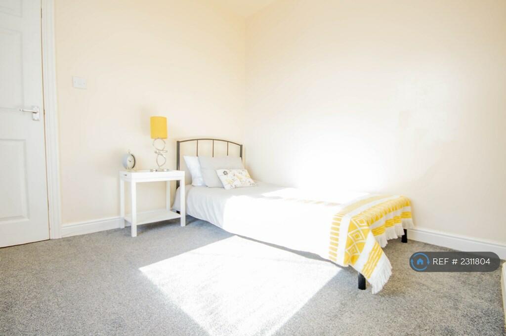 Additional property image - Laurel Avenue, Darwen, BB3