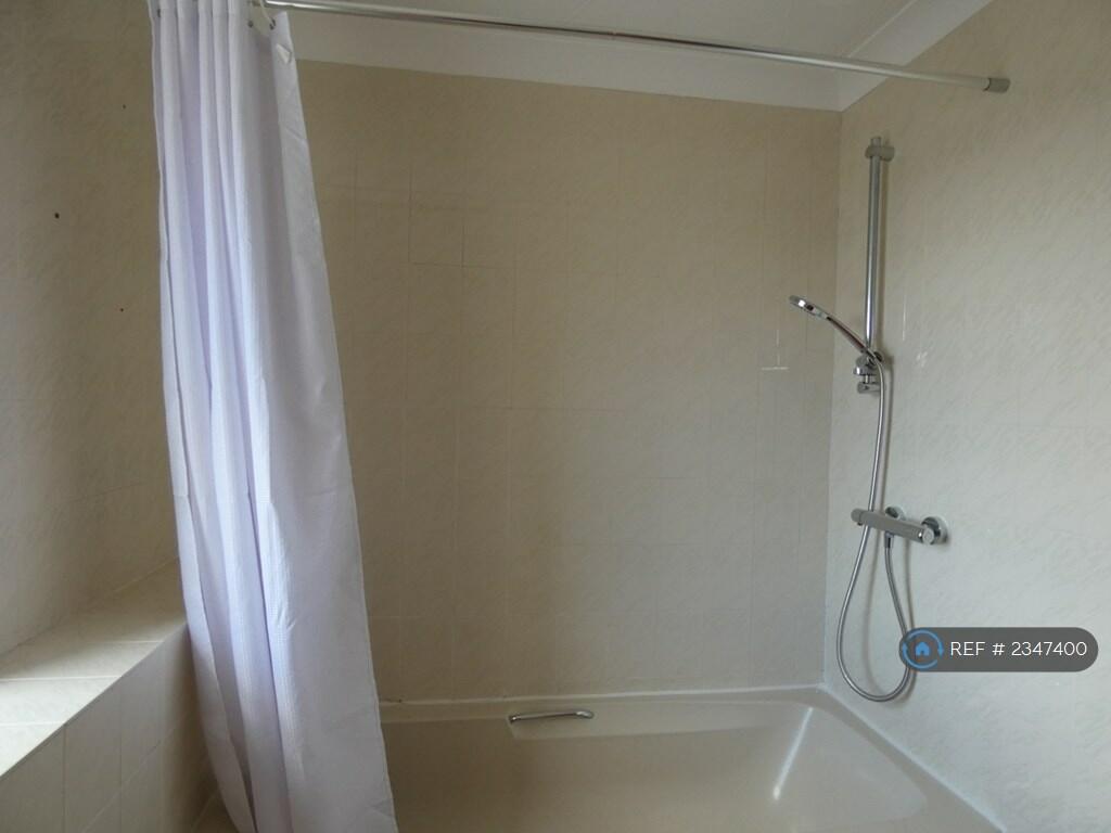 Additional property image - Boscombe Spa Road, Bournemouth, BH5