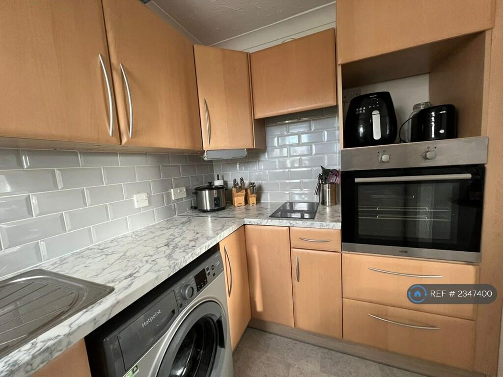 Additional property image - Boscombe Spa Road, Bournemouth, BH5